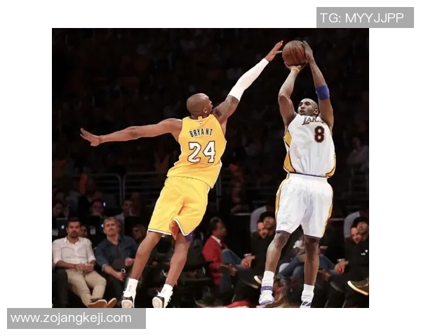 斯普雷维尔与科比的巅峰对决揭示篮球传奇的魅力与荣耀